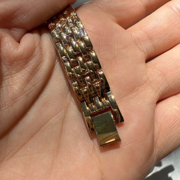 Panthere Classic Gold Crystal Stainless Steel Gold Watch main image 15